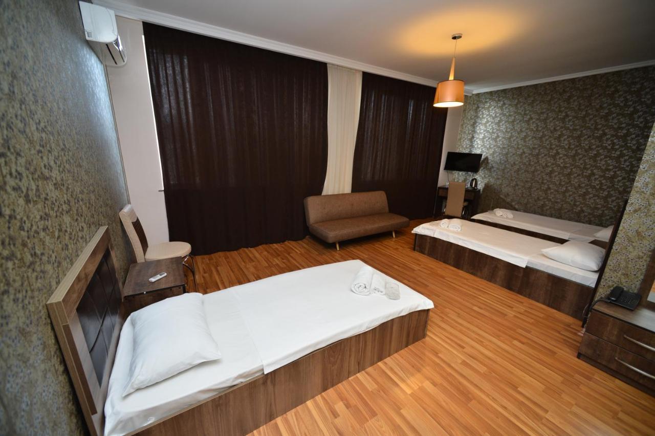 Green Hotel Batumi Exterior foto